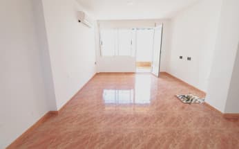Apartment in Torrevieja, Spain, Centro area, 4 bedrooms, 110 m2 - #BOL-1774