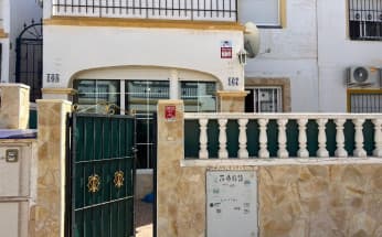 Bungalow en Torrevieja, España, zona de la Doña ines, 3 dormitorios, 64 m2 - #BOL-bcar