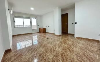 Apartment in Torrevieja, Spain, Centro area, 4 bedrooms, 110 m2 - #BOL-00743