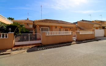 Bungalow in Torrevieja, Spain, Los altos area, 2 bedrooms, 182 m2 - #BOL-SB1021