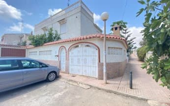 Town house in Torrevieja, Spain, Calas blanca area, 5 bedrooms, 140 m2 - #BOL-AD1-220