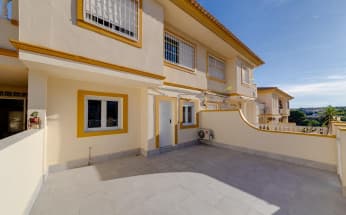 Bungalow en Orihuela Costa, España, zona de la Playa Flamenca, 2 dormitorios, 70 m2 - #BOL-OPS12-40