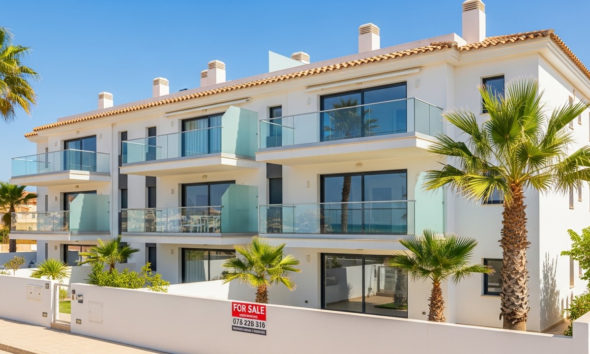 Complejo de apartamentos moderno con piscina en Costa Blanca - propiedad de inversión en España