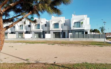 Comprar una vivienda en España. Zona de la  Santiago De La Ribera, 3 dormitorios, 109 m2