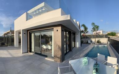 Comprar una vivienda en España. Zona de la  Pueblo, 3 dormitorios, 128 m2