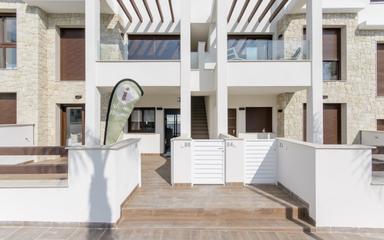 Comprar una vivienda en Torrevieja, España. Zona de la  Los Balcones, 3 dormitorios, 70 m2