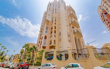 Piso en Torrevieja, España. Zona de la  Playa de los Locos, 2 dormitorios, 64 m2
