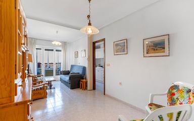 Venta de Piso en Torrevieja, España. Zona de la  Playa de los locos, 1 dormitorio, 59 m2