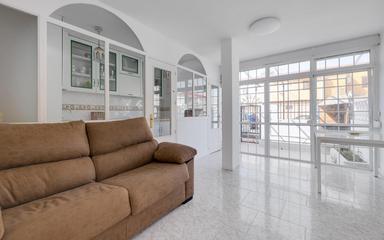 Comprar una propiedad en Torrevieja, España. Zona de la  Playa de los Naufragos, 2 dormitorios, 45 m2