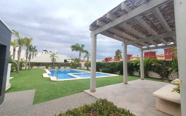 Orihuela Costa, Spain. Buy an Town house . Cabo Roig area, 3 bedrooms, 100 m2