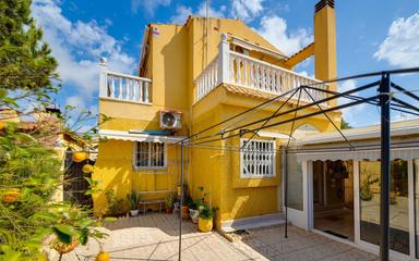 Venta de Duplex en Torrevieja, España. Zona de la  Los Angeles, 4 dormitorios, 150 m2