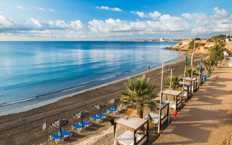 Купить недвижимость в Ориуэла Коста, Испания. Район Campoamor, 3 спальни, 126 м2
