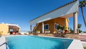 Buy a home in Spain. Orihuela Ciudad area, 5 bedrooms, 495 m2 - photo 4