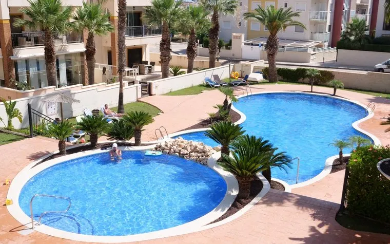Venta de Piso en Guardamar del Segura, España. Zona de la  Marjal beach, 2 dormitorios, 300 m2