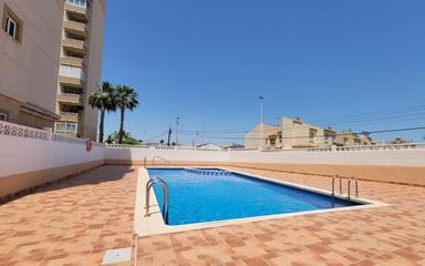 Piso en Torrevieja, España. Zona de la  Nueva Torrevieja, 2 dormitorios, 56 m2