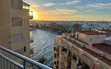 Torrevieja, España. Comprar un Piso. Zona de la  Playa del cura, 1 dormitorio, 56 m2