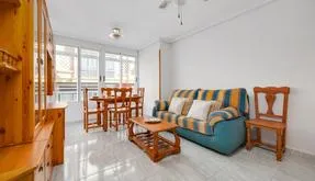 Bienes raíces en España, Torrevieja. Zona de la  Playa del Cura, 2 dormitorios, 55 m2 - photo 2