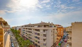 Bienes raíces en España, Torrevieja. Zona de la  Playa del Cura, 2 dormitorios, 72 m2 - photo 4