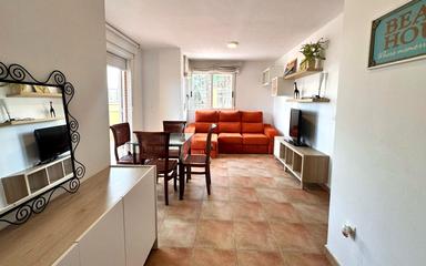 Property in Guardamar del Segura. Pueblo area, 2 bedrooms, 75 m²