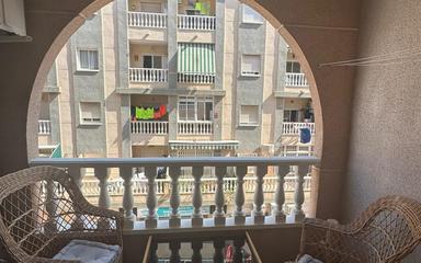 Недвижимость в Торревьеха. Район Centro, 2 спальни, 60 m²