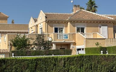 Torrevieja, Spain. Buy an Bungalow . Aguas nuevas 2 area, 3 bedrooms, 100 m²