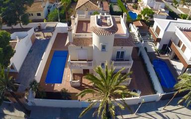 Orihuela Costa, недвижимость. Район Cabo Roig, 4 спальни, 260 m²