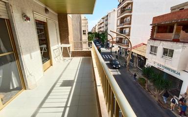 Торревьеха, Испания. Недвижимость. Район torrevieja, 4 спальни, 234 m²