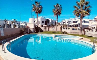 Таунхаус в Ориуэла Коста, Испания. Район PAU 26, 3 спальни, 76 m²