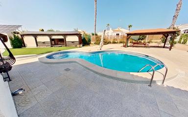 Buy an Town house in Torrevieja, Spain. San luis area, 4 bedrooms, 163 m²