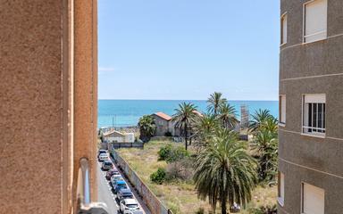 Bienes raíces en España, Torrevieja. Zona de la  Playa del Cura, 3 dormitorios, 85 m²