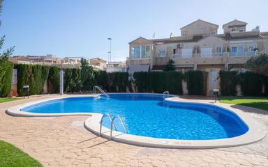 Недвижимость в Испании, Торревьеха. Район Nueva Torrevieja, 2 спальни, 83 m²