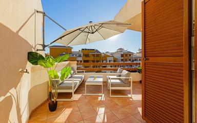 Penthouse for sale in Torrevieja, Spain. Punta Prima area, 2 bedrooms, 70 m²
