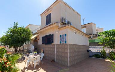 Comprar una vivienda en Torrevieja, España. Zona de la  Torreblanca, 3 dormitorios, 80 m²