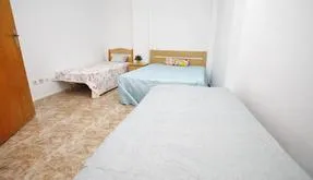 Comprar un Piso en España, Torrevieja. Zona de la  Playa del Cura, 4 dormitorios, 100 m2 - photo 4