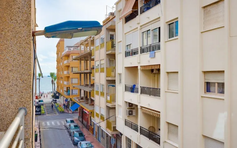 Buy property in Torrevieja, Spain. Paseo maritimo area, 2 bedrooms, 63 m2