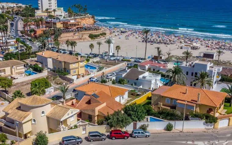 Real estate Orihuela Costa, Town house for sale. La Zenia area, 3 bedrooms, 245 m2