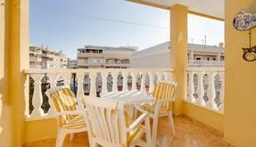 Bienes raíces en España, Torrevieja. Zona de la  Playa del Cura, 2 dormitorios, - photo 2