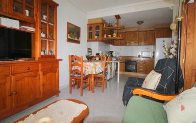 Недвижимость в Торревьеха. Район Habaneras, 2 спальни, 68 м2