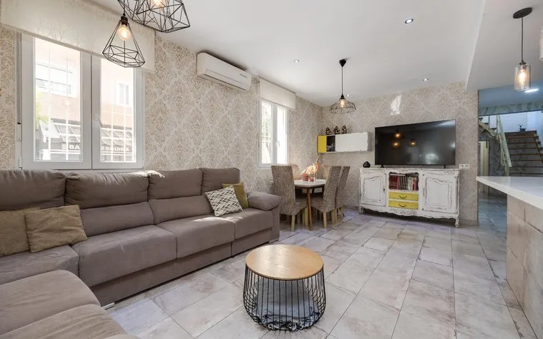 Недвижимость Торревьеха, продается Дом. Район Centro, 3 спальни, 138 м2