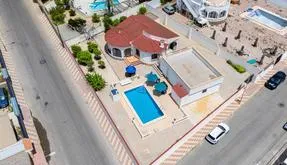 Real estate Torrevieja, Villa for sale. La Siesta - El Salado - Torreta area, 3 bedrooms, 85 m2 - photo 3