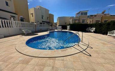 Comprar una vivienda en Orihuela Costa, España. Zona de la  La Florida, 3 dormitorios, 84 m²
