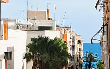 Продажа квартир в Торревьеха, Испания. Район Centro, 4 спальни, 125 m²