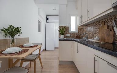 Buy an Apartment in Spain, Torrevieja. Centro area, 3 bedrooms, 120 m²