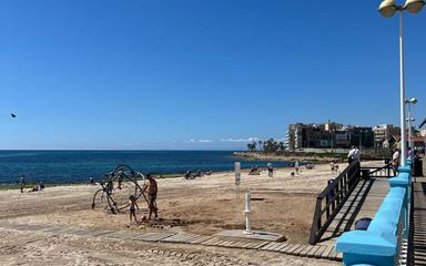 Property in Torrevieja. Playa de los Locos area, 3 bedrooms, 90 m²