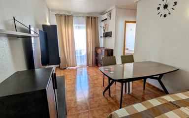 Comprar una propiedad en Torrevieja, España. Zona de la  Centro, 2 dormitorios, 57 m²