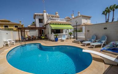 Town house in Orihuela Costa, Spain. La Zenia area, 4 bedrooms, 170 m²