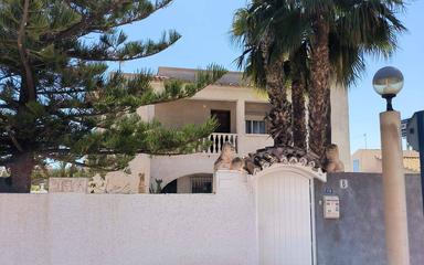 Купить Бунгало в Ориуэла Коста, Испания. Район Cabo Roig, 7 спален, 200 m²