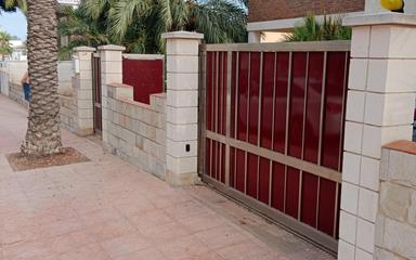 Продажа Таунхаус в Ориуэла Коста, Испания. Район Cabo Roig, 5 спален, 191 m²