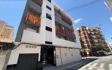 Venta de Piso en Torrevieja, España. Zona de la  Centro, 2 dormitorios, 80 m²
