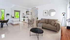 Испания купить виллу. Район Playa del Espejo, 3 спальни, 126 м2 - photo 2